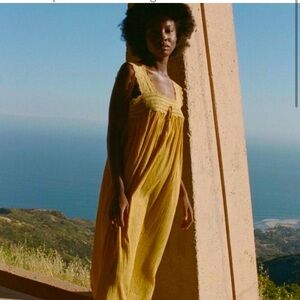 Dôen Briony midi-dress in wheat.